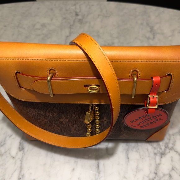 MINT Louis Vuitton Monogram Dust Steamer Crossbody Pharrell M11533 MSRP $5,100 - Picture 9 of 9